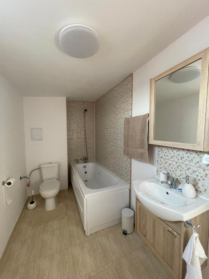 Sfântu-Gheorghe Jokai Apartments Nr9, Code Entry מראה חיצוני תמונה